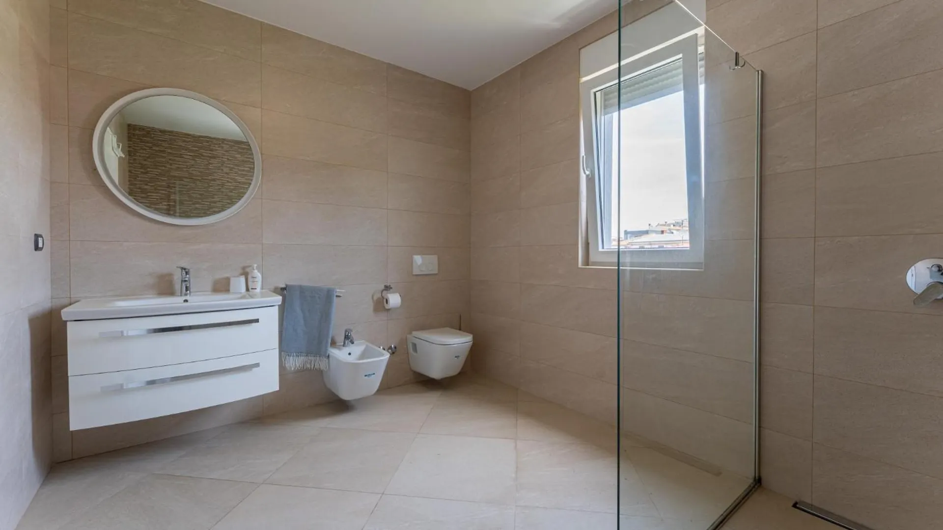 Villa Claudia In Pula - Haus Fuer 8 Personen