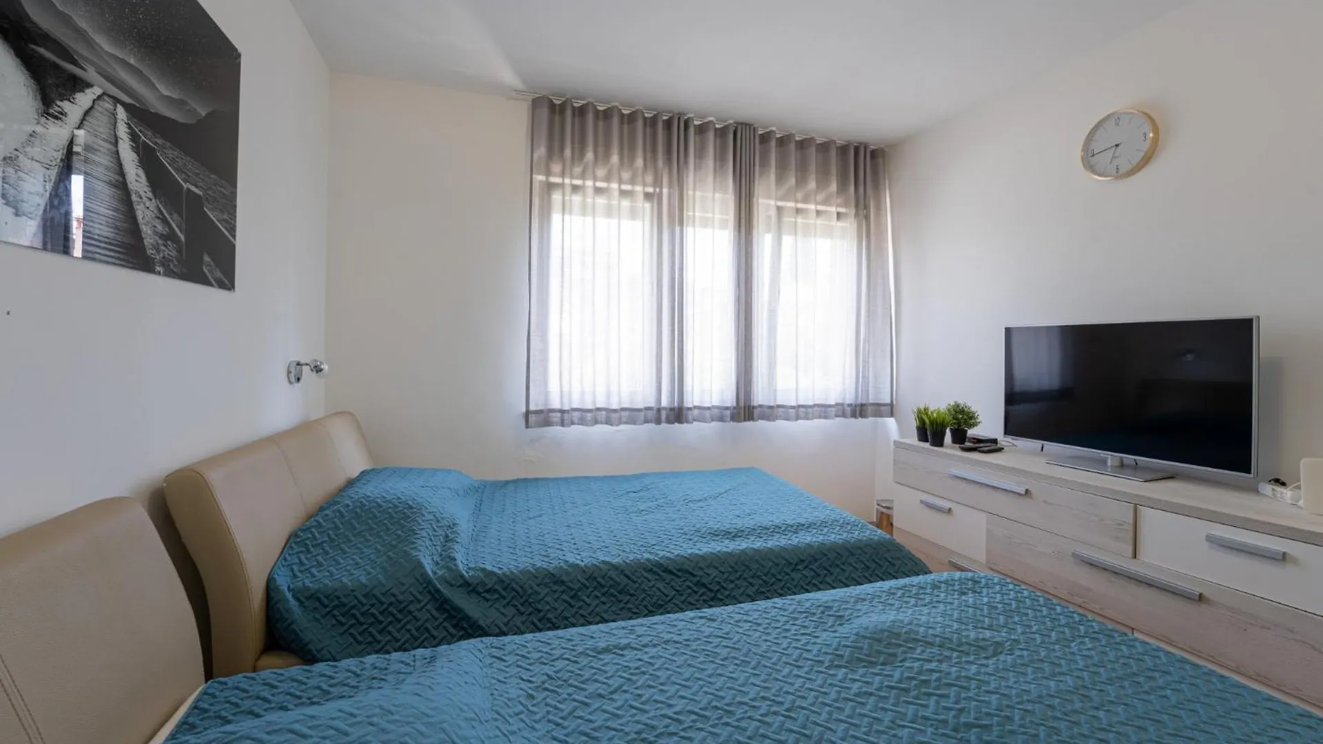 Villa Claudia In Pula - Haus Fuer 8 Personen