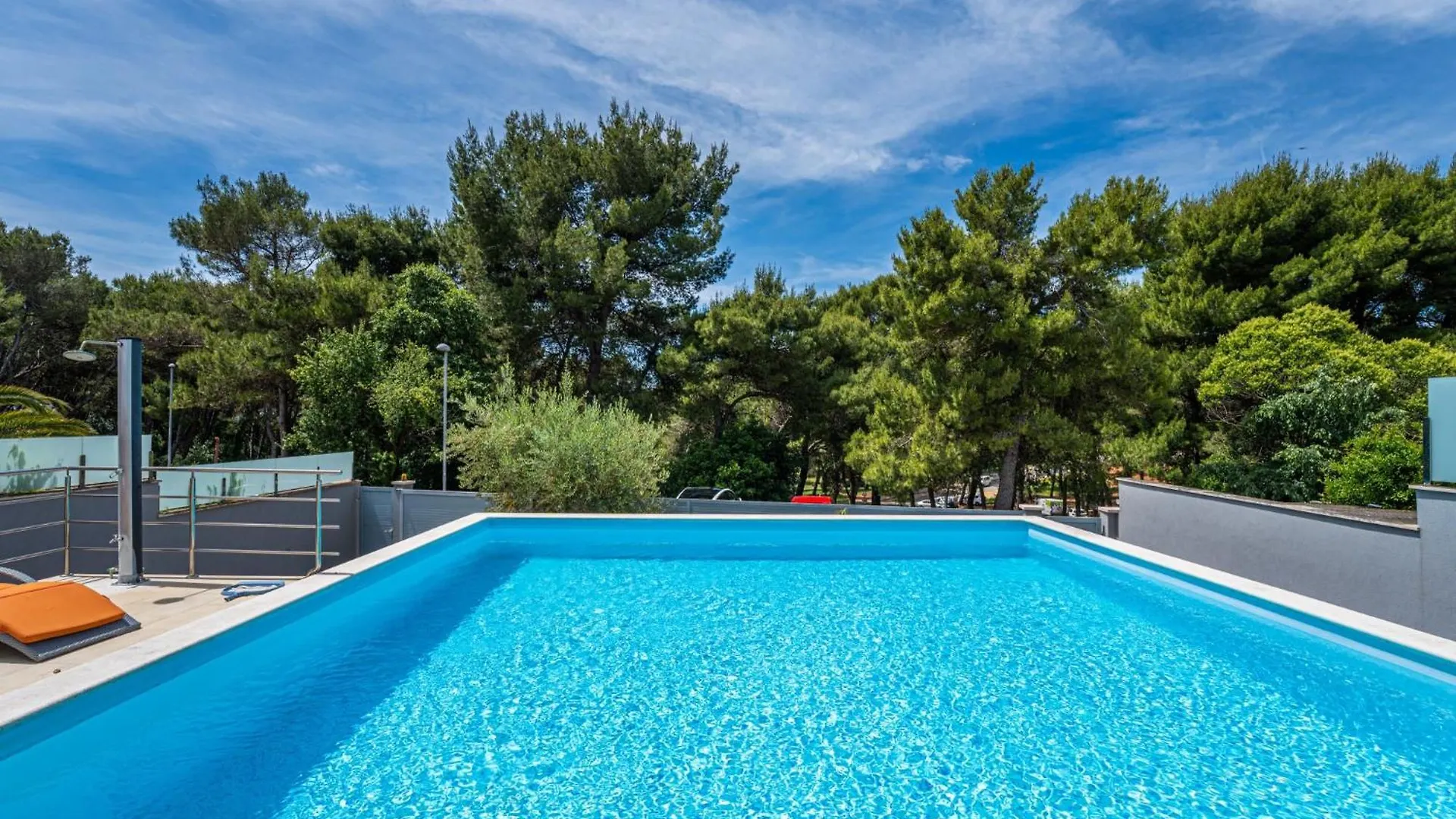 Villa Claudia In Pula - Haus Fuer 8 Personen
